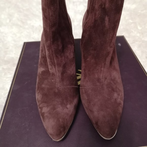 Brand New Vince Camuto Size 6 Booties - Picture 3 of 6